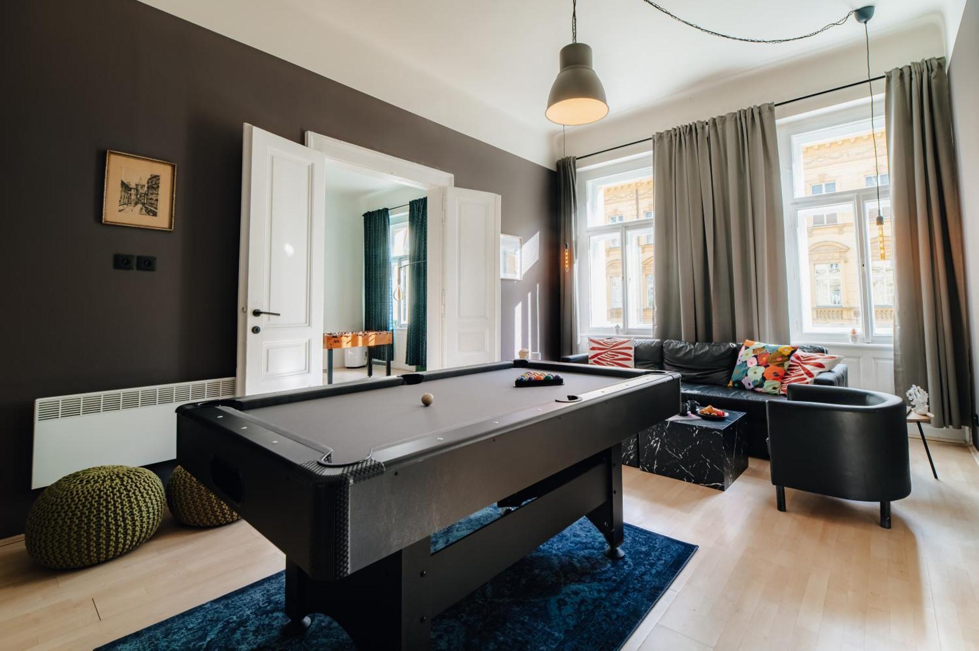 Apartamento Cinema Billiard & Foosball - Centre
